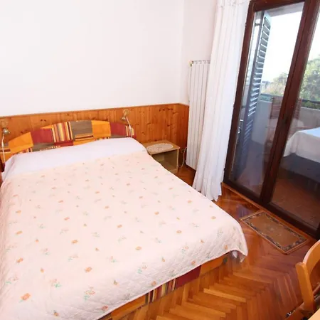 Aurora Gostinjska kuća